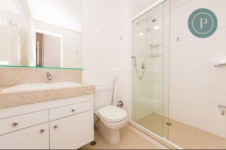 5_photo/94dce3893d.5637017f1e67f52e-ATLAS-5380aaa9-8803-441c-a413-0d6cd06b8184.jpg de apartamento à venda com 2 quartos, 82m² em Batel, Curitiba