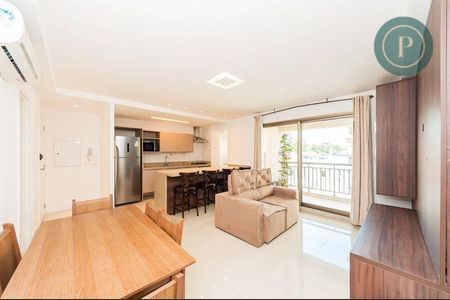 8_photo/94dce3893d.5637017f1e67f52e-ATLAS-5fa8bec9-ebc8-4f00-a02f-775f338b4416.jpg de apartamento à venda com 2 quartos, 82m² em Batel, Curitiba