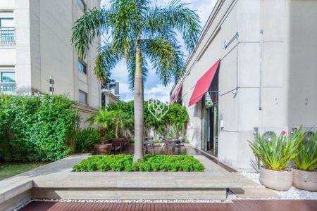 50_photo/94dce38943.3ac057c79cedd174-ATLAS-52a4e6e1-323d-4a6d-ae28-86c8af3c876f.jpg de apartamento para alugar com 1 quarto, 73m² em Batel, Curitiba