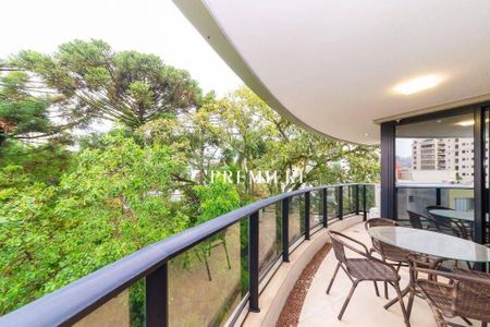 10_photo/94dce3897d.1afa5ef4e1e2b4ff-ATLAS-cd18ec02-d118-4ef5-bd92-5f99593322b4.jpg de apartamento à venda com 2 quartos, 119m² em Batel, Curitiba