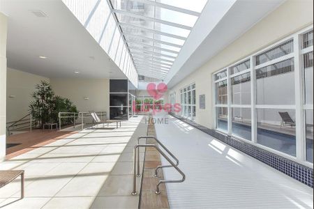 26_photo/94dce389bf.bcb8d7c4d0eefc4c-ATLAS-b7432a1a-fc21-4651-a6f6-00cc6b2df40c.jpg de apartamento à venda com 1 quarto, 54m² em Batel, Curitiba