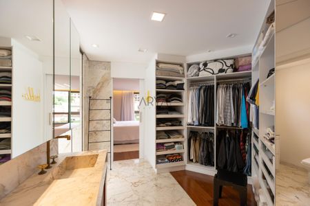 8_photo/94dce38a27.165fd9e2bbe8517e-ATLAS-46d521da-e413-4c62-a4d8-376c5ee9cad0.jpg de apartamento à venda com 4 quartos, 444m² em Batel, Curitiba