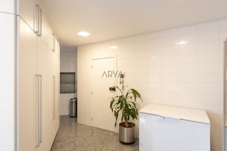 34_photo/94dce38a27.165fd9e2bbe8517e-ATLAS-de75fe30-1adb-43cf-b75b-c8c6e40fd0c2.jpg de apartamento à venda com 4 quartos, 444m² em Batel, Curitiba