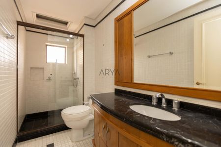 28_photo/94dce38a27.8e8acaa594fcfd06-ATLAS-c0ec1dcd-50b1-4fad-bff2-ebc7fe726ce3.jpg de apartamento à venda com 4 quartos, 444m² em Batel, Curitiba