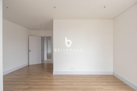 5_photo/94dce38a4d.73ee57d44bd3aaf7-ATLAS-1a0cf979-c422-4c1c-8167-e1d5a92a4a37.jpg de apartamento à venda com 3 quartos, 151m² em Batel, Curitiba