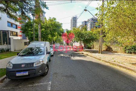 30_photo/94dce38af3.b7a28b76476596d7-ATLAS-7e590793-0a2d-4c01-8cdf-8cf145fdd26e.jpg de apartamento à venda com 2 quartos, 94m² em Batel, Curitiba