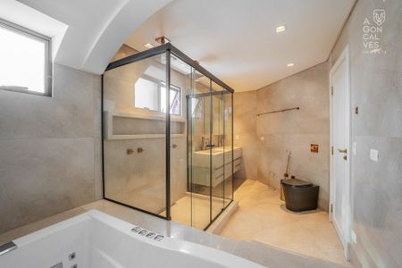 41_photo/94dce38af9.8dd2be06a111f6f7-ATLAS-dfce0e3a-7e4e-4fda-856f-18f132ca395f.jpg de apartamento à venda com 3 quartos, 303m² em Batel, Curitiba