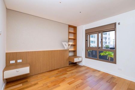 13_photo/94dce38b09.0f7eeb2df95438e8-ATLAS-05b1edbb-2bab-4164-b3cd-d6b440faef74.jpg de apartamento à venda com 2 quartos, 99m² em Batel, Curitiba