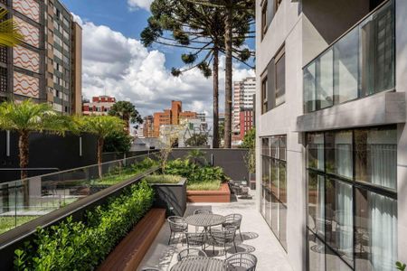 8_photo/94dce38b09.446ba82cacdfef61-ATLAS-d93540e7-ad78-411b-bc81-80a03cfd2edb.jpg de apartamento à venda com 2 quartos, 94m² em Batel, Curitiba