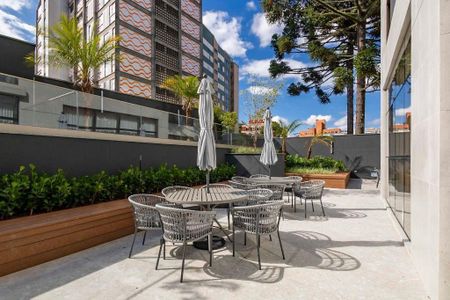 24_photo/94dce38b09.69b5b8cc2bb5817d-ATLAS-81b7d1f6-d7dc-4881-a245-2af2a9fde439.jpg de apartamento à venda com 2 quartos, 100m² em Batel, Curitiba