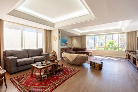 4_photo/94dce38b11.66e446cb5edf067c-ATLAS-06d70f31-6514-4fcb-ae1f-e11db12ddefe.jpg de apartamento à venda com 3 quartos, 227m² em Batel, Curitiba