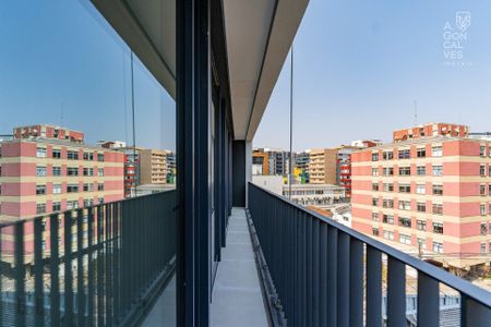 14_photo/94dce38b21.01c6d28a8d771a8e-ATLAS-22ffb2b0-1ad3-4ab2-bfb2-e2dfe59151dc.jpg de apartamento à venda com 2 quartos, 78m² em Centro, Curitiba