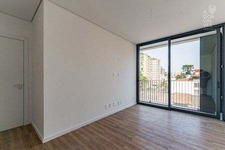 12_photo/94dce38b21.01c6d28a8d771a8e-ATLAS-63f576b1-aa81-47da-baa0-158cb6ecefa6.jpg de apartamento à venda com 2 quartos, 78m² em Centro, Curitiba