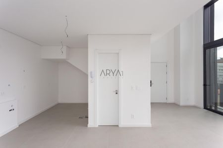 7_photo/94dce38b21.19e6467d57a5af96-ATLAS-3a1c0d76-ff67-4029-bf2e-8aaf7ff04d0c.jpg de apartamento à venda com 2 quartos, 107m² em Centro, Curitiba