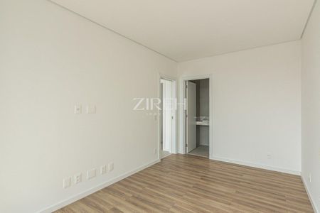 17_photo/94dce38b21.2ed07d23bedebfbe-ATLAS-eda30948-e8b1-4148-b678-39a011fc73eb.jpg de apartamento à venda com 1 quarto, 53m² em Centro, Curitiba