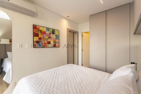 18_photo/94dce38b21.4c76522d6f3fa22e-ATLAS-b2fbbf38-3e30-4317-a83d-ef7385be7f96.jpg de apartamento à venda com 1 quarto, 54m² em Centro, Curitiba