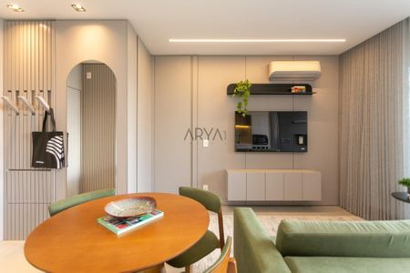 3_photo/94dce38b21.4c76522d6f3fa22e-ATLAS-b75e6c6c-eb98-4655-8898-768a14bd53ba.jpg de apartamento à venda com 1 quarto, 54m² em Centro, Curitiba