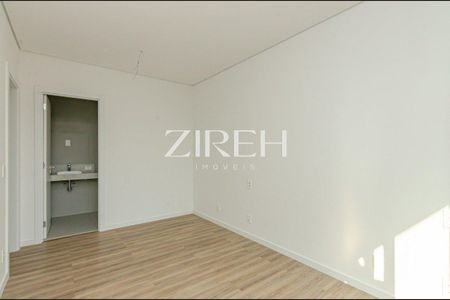 3_photo/94dce38b21.4ec57ba4d488470b-ATLAS-39c7fbfc-9fd3-4531-be62-e8d51ee3daaf.jpg de apartamento à venda com 1 quarto, 55m² em Centro, Curitiba