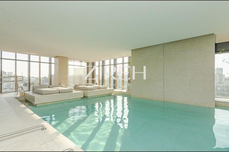 4_photo/94dce38b21.4ec57ba4d488470b-ATLAS-4e20433e-0ea5-425a-a883-09fd830397d3.jpg de apartamento à venda com 1 quarto, 55m² em Centro, Curitiba