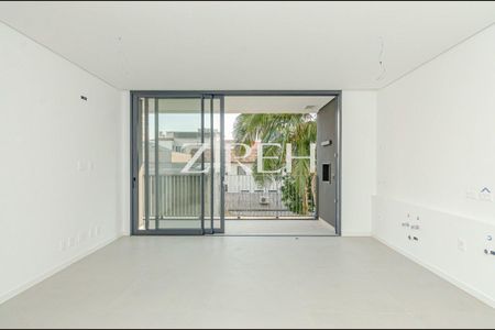 7_photo/94dce38b21.4ec57ba4d488470b-ATLAS-c6228df3-2c83-4018-9b4d-e7ff5042dd14.jpg de apartamento à venda com 1 quarto, 55m² em Centro, Curitiba