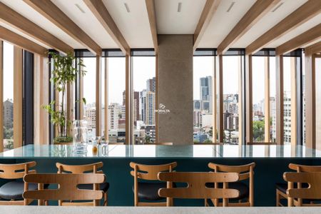 4_photo/94dce38b21.9670e5f4ba886d81-ATLAS-268f672d-a39e-4254-8c4a-aed04fe2eb8a.jpg de apartamento à venda com 2 quartos, 78m² em Centro, Curitiba