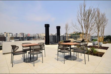 51_photo/94dce38b21.e02bbd74c619fcc4-ATLAS-b2a03d43-bb5e-4f0a-8121-900c8a17e385.jpg de apartamento para alugar com 1 quarto, 54m² em Centro, Curitiba