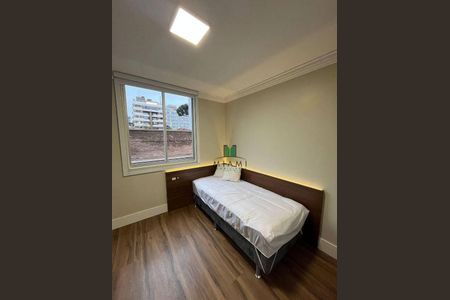 4_photo/94dce38b4f.3caafe600958a804-ATLAS-03e6344d-229c-4fdf-8efd-cd40c3b19d06.jpg de apartamento à venda com 3 quartos, 122m² em Centro, Curitiba