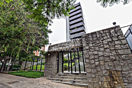 4_photo/94dce38ba1.64be89600eea995d-ATLAS-284ef0d8-dd3c-4e21-b9a0-b408de8073bd.jpg de apartamento à venda com 4 quartos, 220m² em Batel, Curitiba