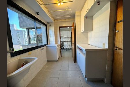 39_photo/94dce38ba1.64be89600eea995d-ATLAS-c2538e86-2ab0-4b64-a7b8-7ee5e0af0f39.jpg de apartamento à venda com 4 quartos, 220m² em Batel, Curitiba