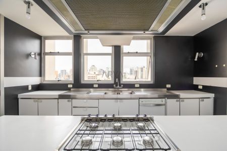 8_photo/94dce38bb7.f7a111aac2a6f4f2-ATLAS-199bcaee-31a1-4ea5-998e-a2b9a1b1c459.jpg de apartamento à venda com 4 quartos, 283m² em Batel, Curitiba