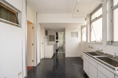 5_photo/94dce38bb7.f7a111aac2a6f4f2-ATLAS-2ccaf98b-d7ed-44a9-9426-83fd080487bb.jpg de apartamento à venda com 4 quartos, 283m² em Batel, Curitiba