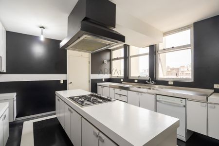 2_photo/94dce38bb7.f7a111aac2a6f4f2-ATLAS-5dbf5fe2-2c4a-43ab-b0ab-faeb188feccd.jpg de apartamento à venda com 4 quartos, 283m² em Batel, Curitiba