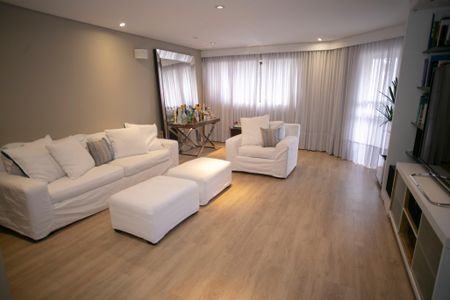 1_photo/94dce38bbf.f3189cc489d69288-ATLAS-12958d5b-38fe-432f-a487-eae837f3e351.jpg de apartamento à venda com 3 quartos, 156m² em Batel, Curitiba