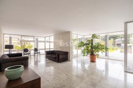 3_photo/94dce38be7.a84ff9deeceb22df-ATLAS-173c0ae6-2af1-46b0-95f1-e2b9adf0b92d.jpg de apartamento à venda com 2 quartos, 204m² em Batel, Curitiba