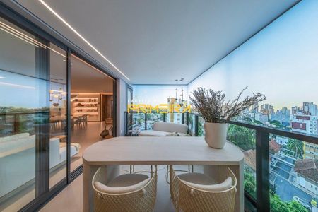 7_photo/94dce38bf1.7e2ea02b9085bf9d-ATLAS-1822f6ea-12c7-44aa-8666-97e9bc798188.jpg de apartamento à venda com 3 quartos, 202m² em Batel, Curitiba