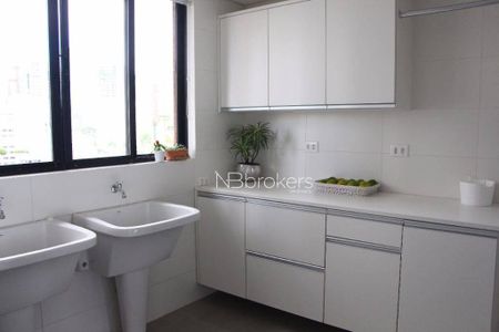 1_photo/94dce38bf7.f69813343084f5ab-ATLAS-0b787ddb-60cb-4eac-9a01-97e0f3bd736f.jpg de apartamento para alugar com 4 quartos, 322m² em Batel, Curitiba