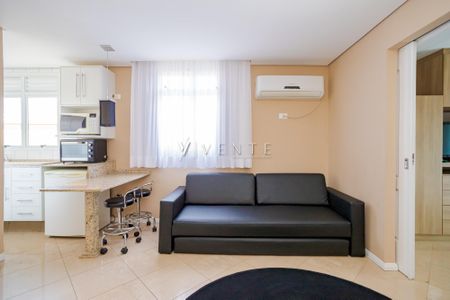 11_photo/94dce38c07.16e70c1eee340848-ATLAS-2f333a7e-54be-439b-bd7e-1229d8e367b7.jpg de apartamento à venda com 1 quarto, 41m² em Batel, Curitiba