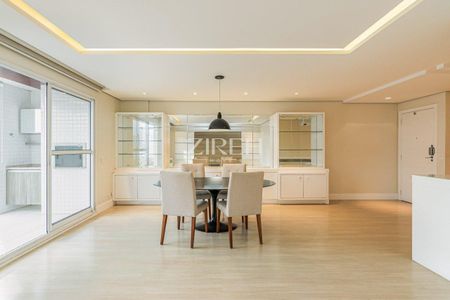 4_photo/94dce38cbb.6bdf79b9e2170b05-ATLAS-85427ae4-96fa-40cd-a0d8-21634f8eb90b.jpg de apartamento à venda com 3 quartos, 139m² em Batel, Curitiba