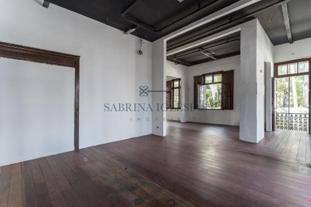 11_photo/94dce38e23.5adeb55f6c5903f2-ATLAS-716bd930-ad90-4ad5-b68e-eb5972d5f4f0.jpg de casa para alugar com 5 quartos, 308m² em Batel, Curitiba