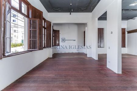 4_photo/94dce38e23.5adeb55f6c5903f2-ATLAS-7d70b0d6-abd8-49e6-8467-c283a164c004.jpg de casa para alugar com 5 quartos, 308m² em Batel, Curitiba