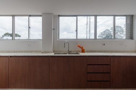 8_photo/94dce38e29.1644c5a59b13fcf5-ATLAS-b0423656-3f76-4e9c-84d4-758f4c6e1e19.jpg de apartamento à venda com 3 quartos, 130m² em Batel, Curitiba