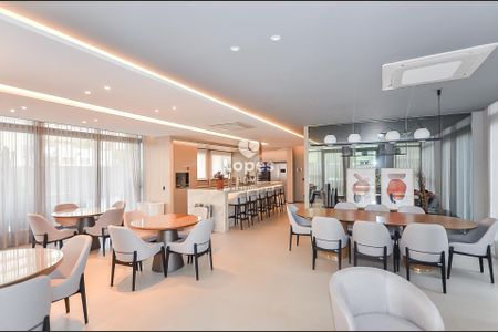 8_photo/94dce38e45.efdf4f8c3b41a2ec-ATLAS-ba5e470f-ff9b-41e0-871d-1ab45b73de46.jpg de apartamento à venda com 3 quartos, 237m² em Batel, Curitiba