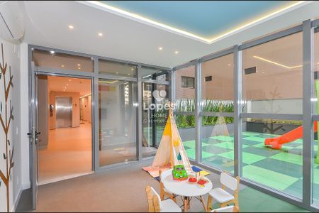 34_photo/94dce38e45.efdf4f8c3b41a2ec-ATLAS-d0327173-10c4-4ccf-b227-91c794b15182.jpg de apartamento à venda com 3 quartos, 237m² em Batel, Curitiba