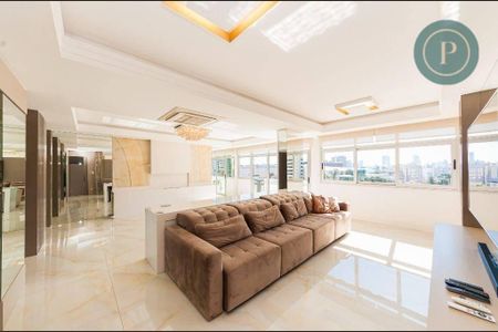 3_photo/94dce38e51.0d2ec085e27069b5-ATLAS-80b868af-9c94-4f69-b2fc-c1bc773042e6.jpg de apartamento para alugar com 2 quartos, 195m² em Batel, Curitiba