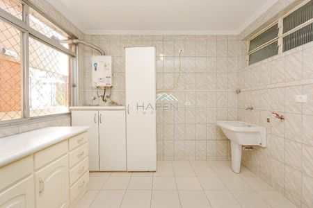 14_photo/94dce38e51.bb8f4edc70859172-ATLAS-7d22e0a4-889a-4c3b-94dc-d0455fd1001a.jpg de apartamento para alugar com 3 quartos, 189m² em Batel, Curitiba
