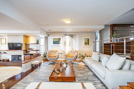 3_photo/94dce38f0d.70fed3faa30d4614-ATLAS-463b86dc-3a74-4771-bd7d-9dede972ea97.jpg de apartamento à venda com 4 quartos, 315m² em Água Verde, Curitiba