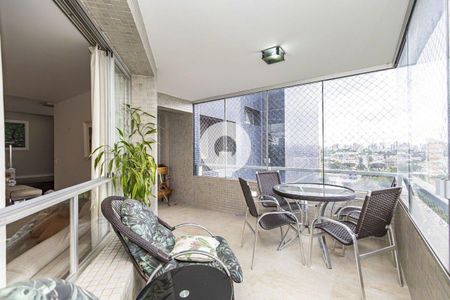 14_photo/94dce38f0d.70fed3faa30d4614-ATLAS-491e0a96-af74-4983-bdb2-db8da1301b87.jpg de apartamento à venda com 4 quartos, 315m² em Água Verde, Curitiba