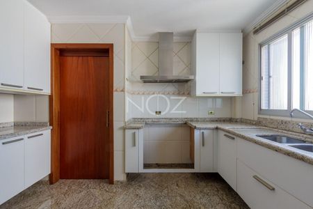 4_photo/94dce38f0d.70fed3faa30d4614-ATLAS-4e6e998c-7845-4302-9982-e025ad56e841.jpg de apartamento à venda com 4 quartos, 400m² em Água Verde, Curitiba