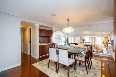 18_photo/94dce38f0d.70fed3faa30d4614-ATLAS-5d9f6138-1ca8-4f99-a3ac-80610df8caa5.jpg de apartamento à venda com 4 quartos, 315m² em Água Verde, Curitiba