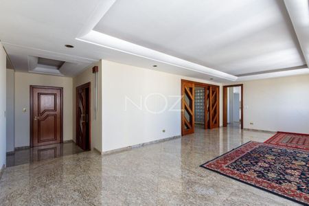 7_photo/94dce38f0d.70fed3faa30d4614-ATLAS-7e9a5752-66aa-423b-b065-65bbfce6fb51.jpg de apartamento à venda com 4 quartos, 400m² em Água Verde, Curitiba